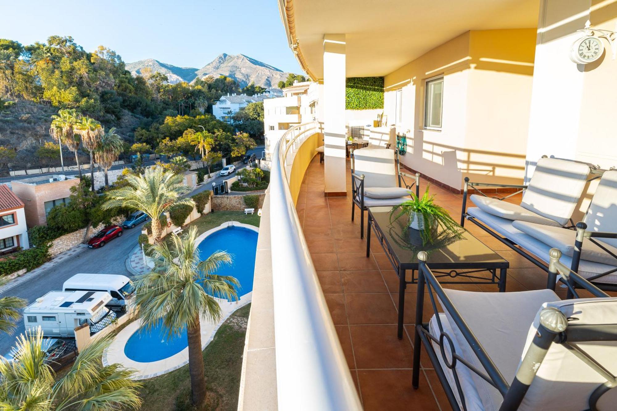 Holidays2Nueva Torrequebrada 2 Bedrooms And 2 Bathrooms, Terrace, Community Pool And Garage Benalmadena Bagian luar foto